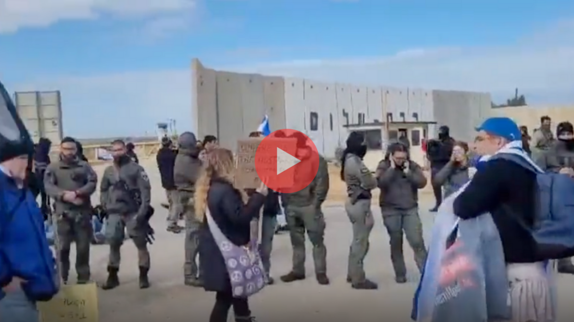 Jews Stop The Resupply Of Hamas